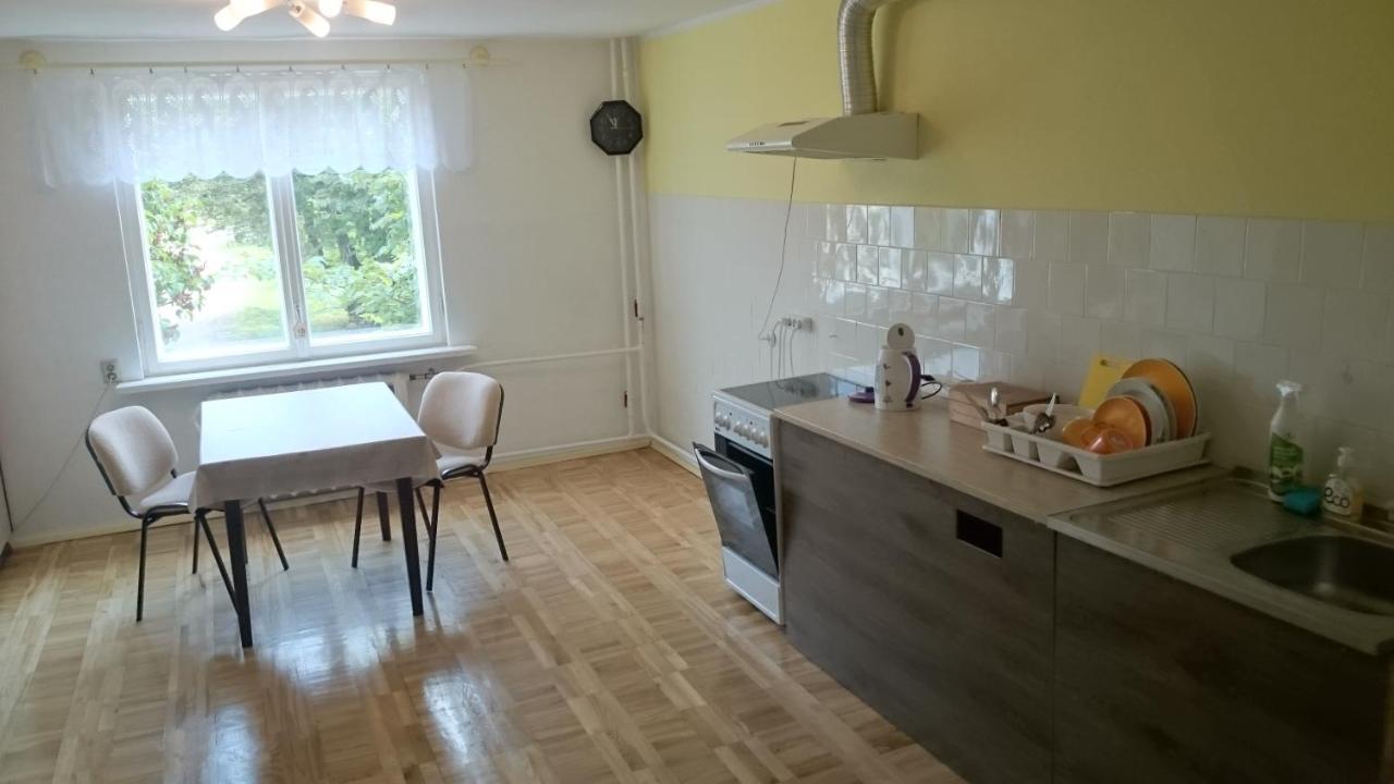 Willow Apartments Limbazi Luaran gambar