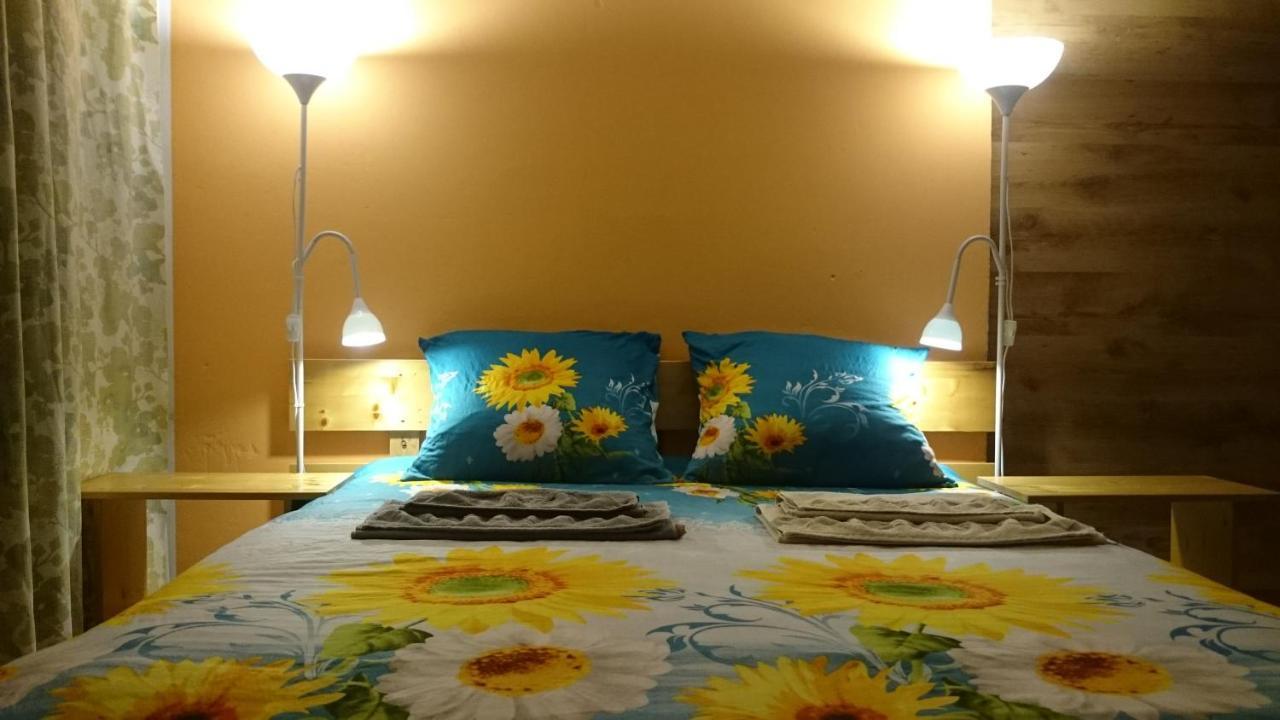 Willow Apartments Limbazi Luaran gambar